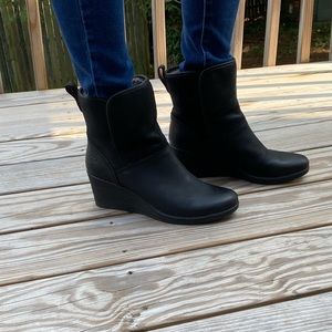 UGG Waterproof Shearling Leather Wedge Booties 8